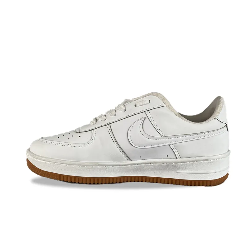 گالری تصاویر کتونی نایک ایر فورس سفید زیره قهوه ای